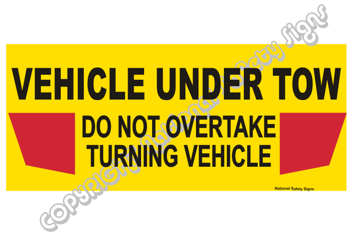 vehicle under tow banner